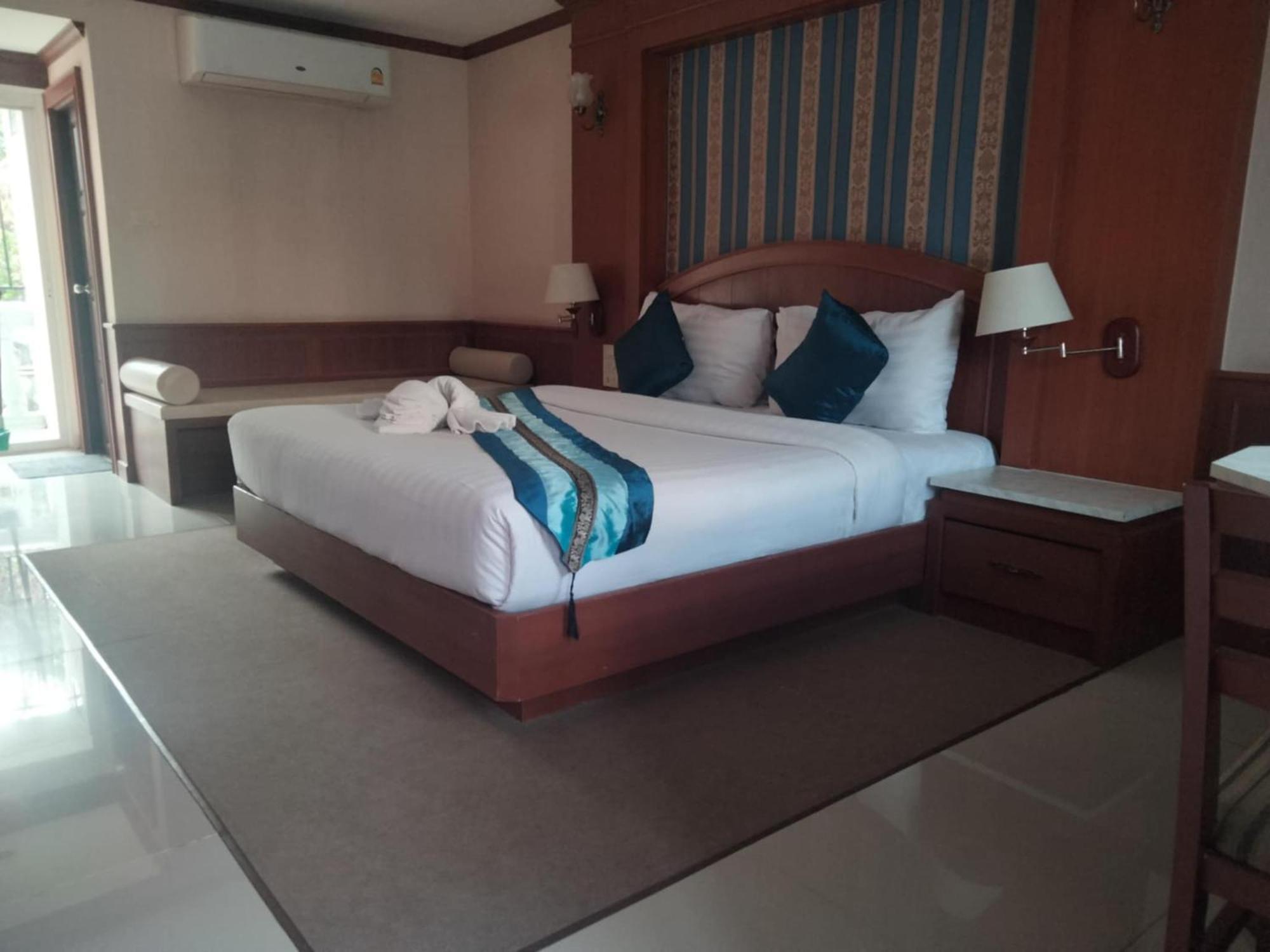 The Lion King Hotel Udonthani Екстер'єр фото